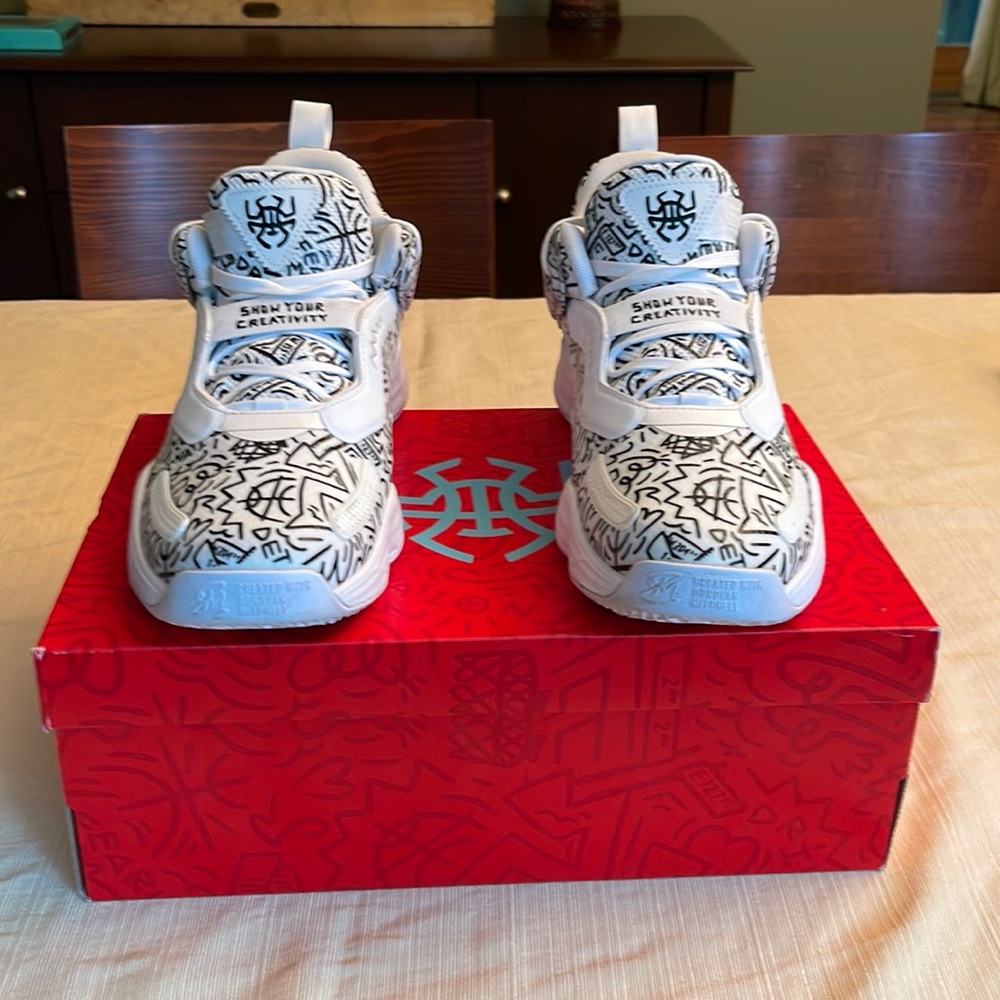 adidas DON Issue 3 GCA Creativity Donovan Mitchell Men Size 11